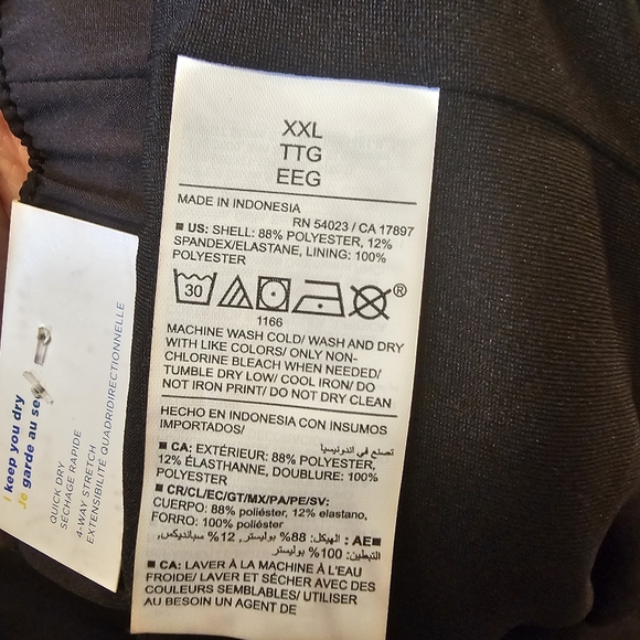 Black Old Navy Women's Mid-Rise StretchTech Run Shorts - Picture 9 of 9